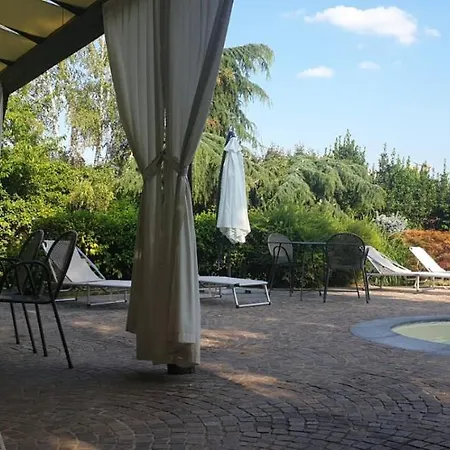 Langhe, Вилла Родди